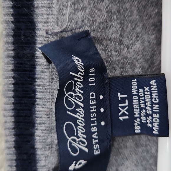Brooks Brothers Sweater Men's Marino wool Gray V-Neck Sweater size 1xlt - Picture 2 of 7